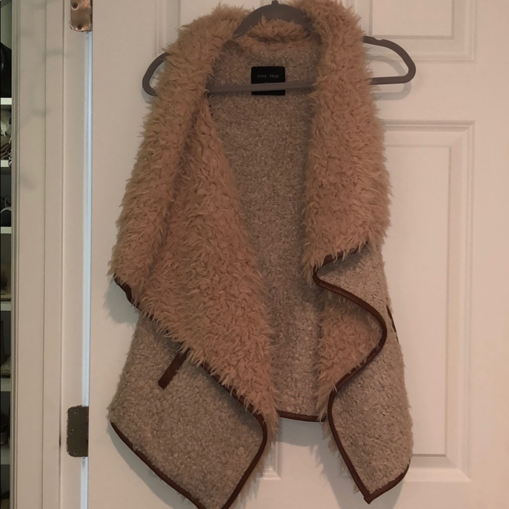Fur vest